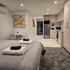 Bath Street Apartments 6